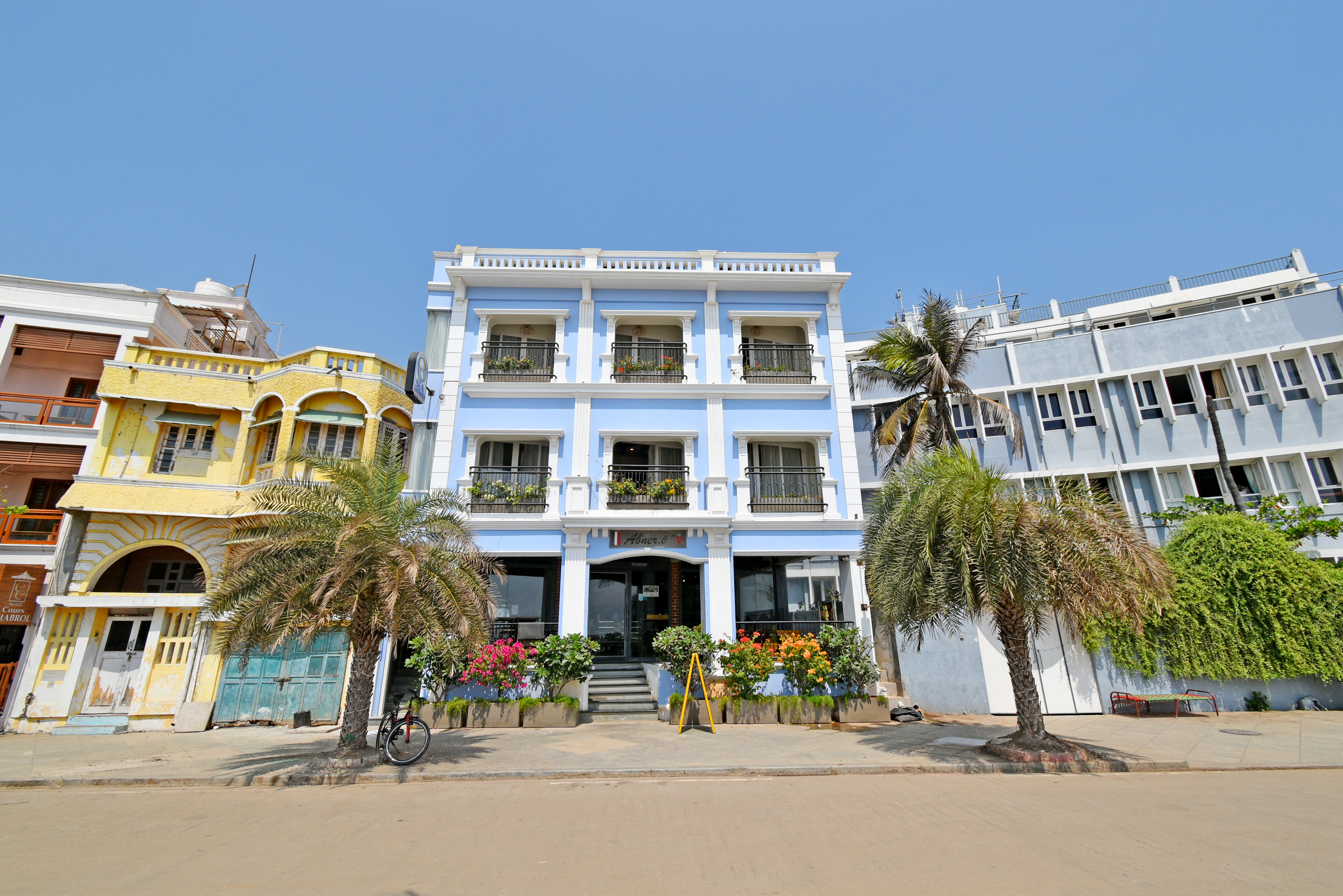 Sea Gadabout Hotel Exterior